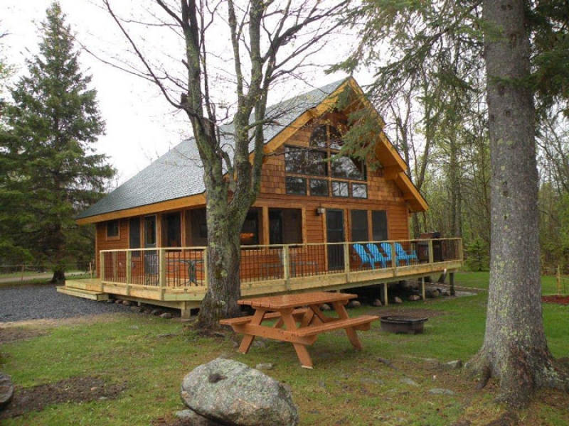 Northern Lights Resort & Outfitting - Teton Lodge